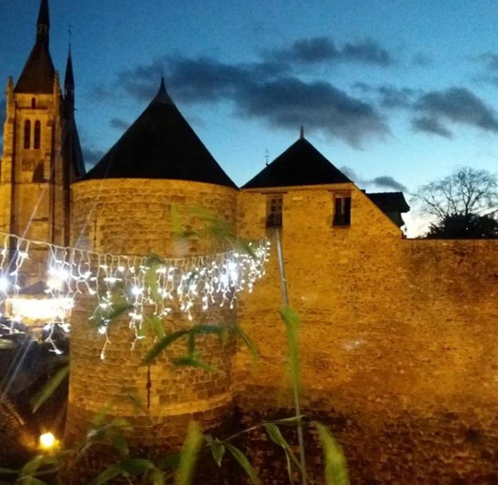 Chambre D'Hote Du Chateau Dourdan Eksteriør bilde